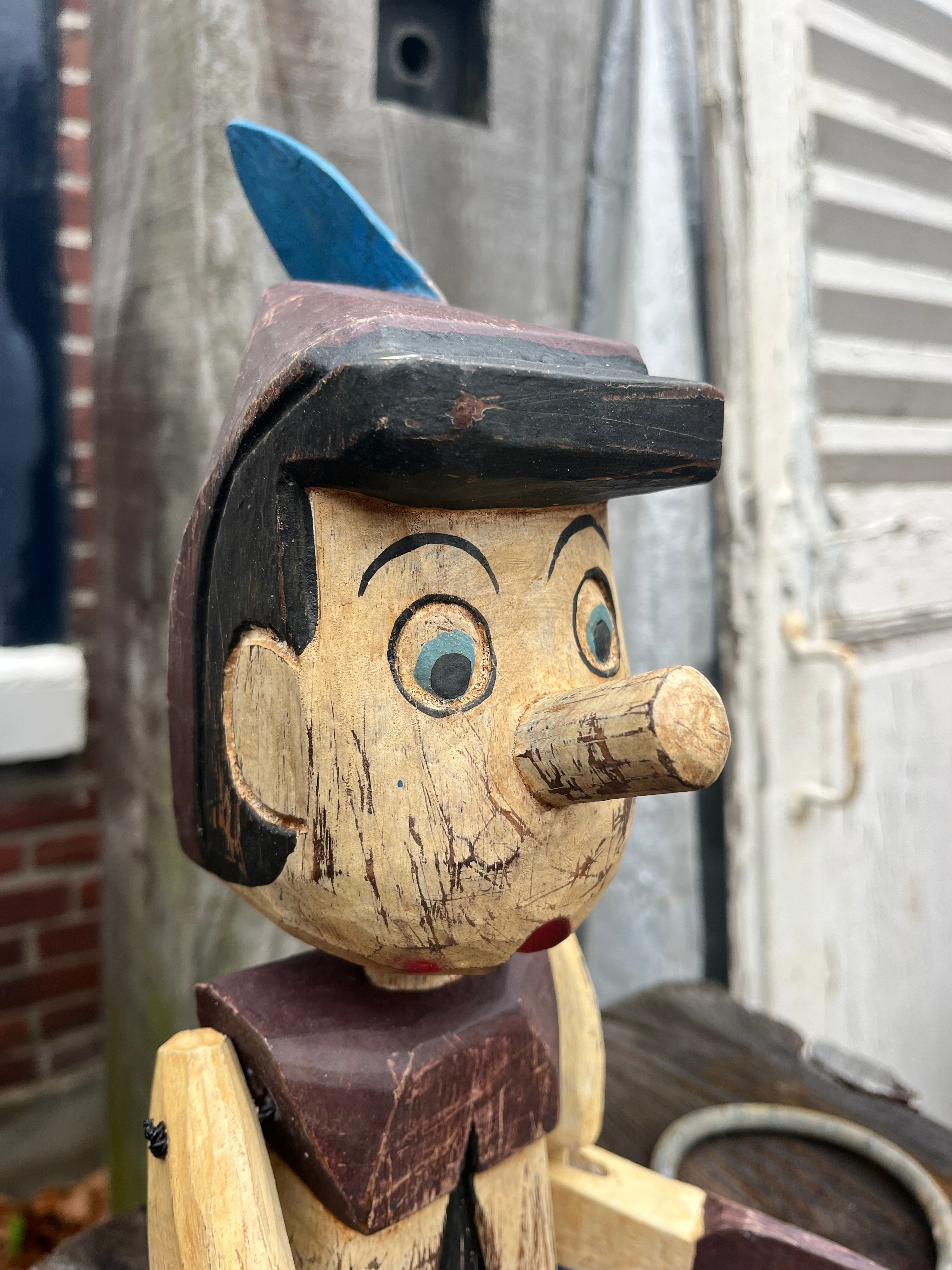 handgeschilderde houten Pinocchio middel