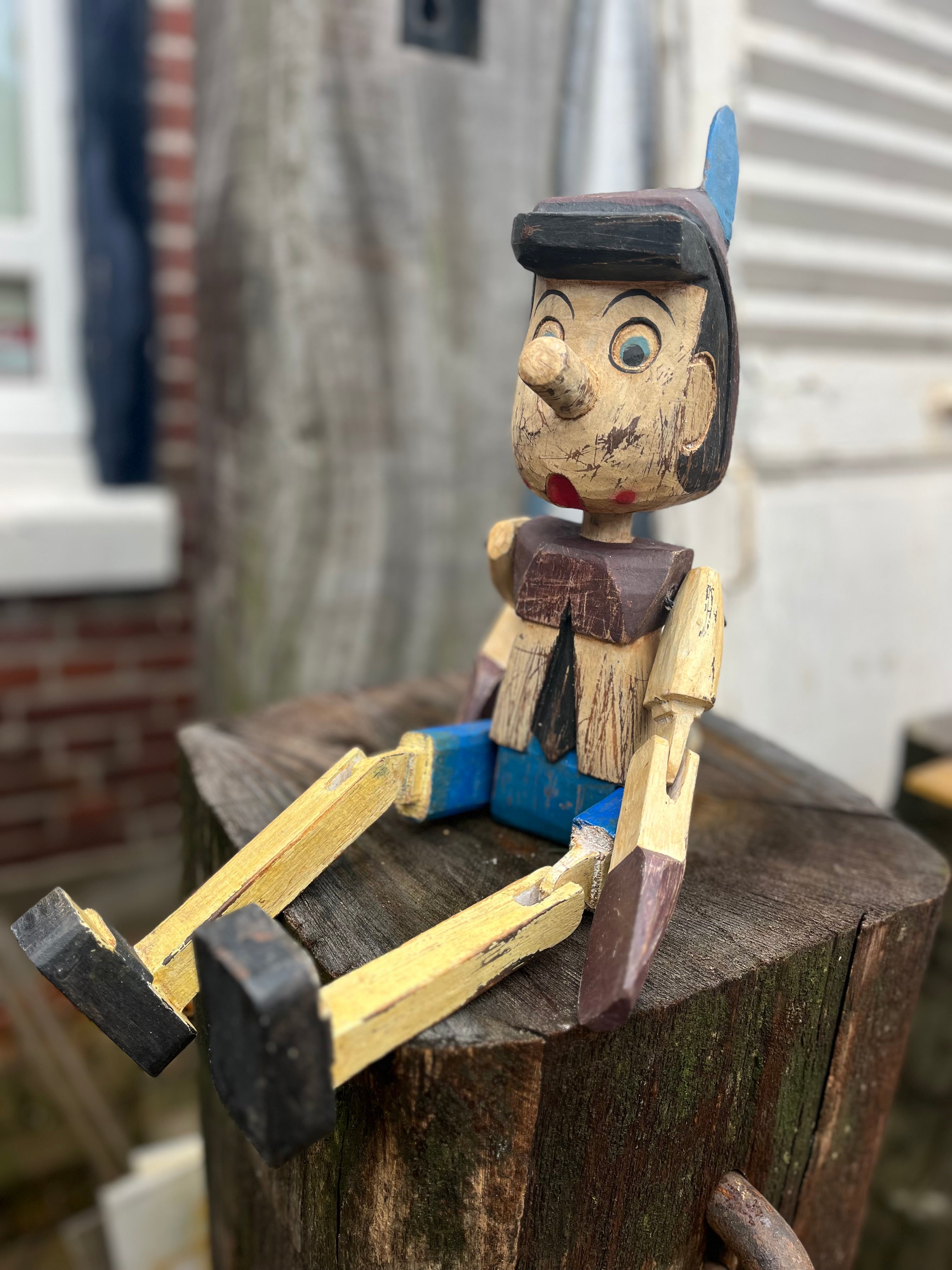 handgeschilderde houten Pinocchio middel